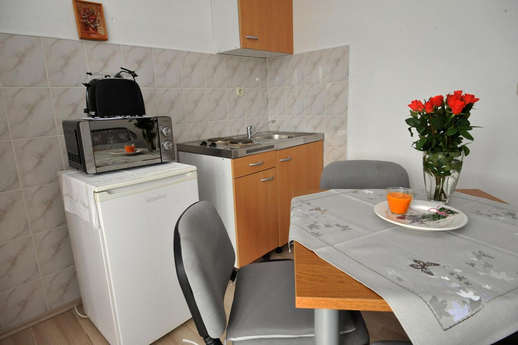 Apartments Sea Star 米利尼 外观 照片